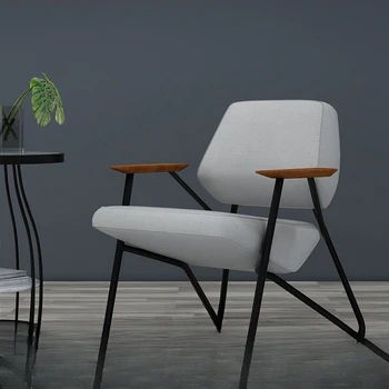 Подлокотник Диван-кресло для спальни Расслабляющий одноместный диван-кресло Nordic Luxury для гостиной Эргономичная мебель для дома Art Divano Led
