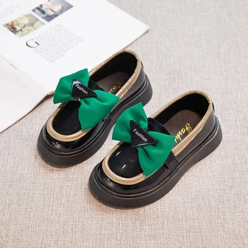 Детская кожаная обувь в корейском стиле для девочек с универсальным бантом на толстой подошве 2023 г. Новая весенняя повседневная детская модная обувь без застежек