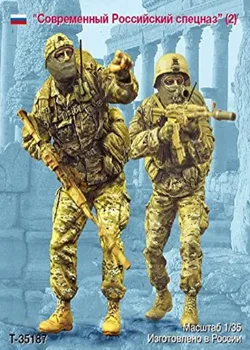 2 фигурки солдат спецназа из литой смолы в соотношении 1:35 необходимо собрать и раскрасить самостоятельно