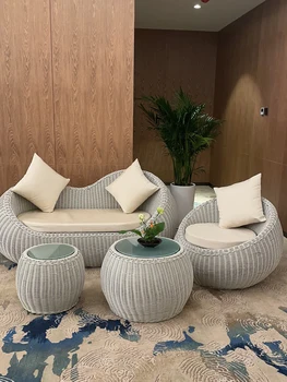 Ротанговый диван для отдыха на свежем воздухе креативная комбинация садовых стульев из ротанга для внутреннего дворика и чайного столика