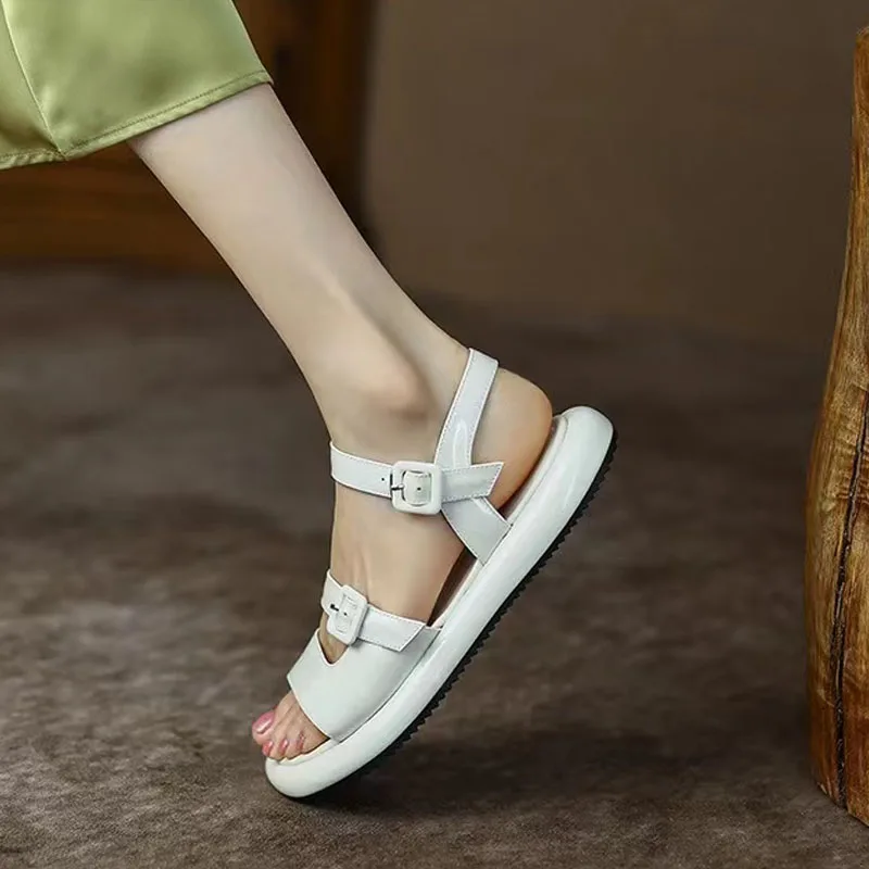 Обувь Женские кожаные сандалии с ремешком на щиколотке, Плоская платформа, пряжка, Модная женская обувь, Летние сандалии, Бежевый bc5681 Изображение 1