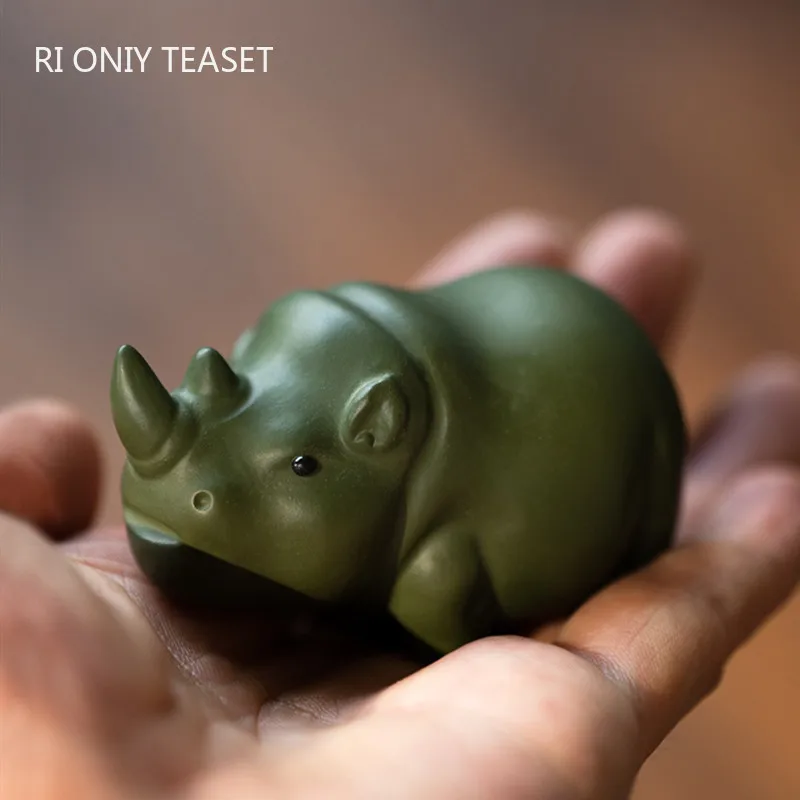 Китайский чай из фиолетовой глины Исин, статуэтка носорога ручной работы, украшения из необработанной руды, Чайная статуэтка из зеленой глины, ремесленное украшение чайной церемонии Изображение 2
