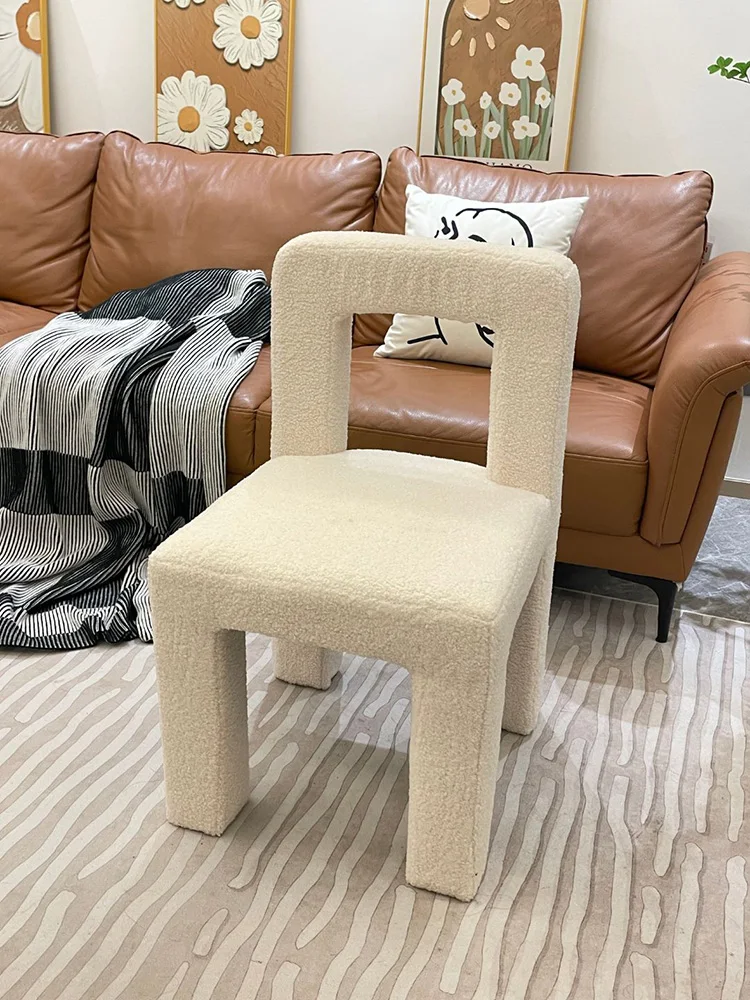 Кофейные стулья со спинкой из цельного дерева в скандинавском стиле, мебель для гостиной, Кашемировый обеденный стул, простые легкие Роскошные Фланелевые стулья для макияжа Изображение 3