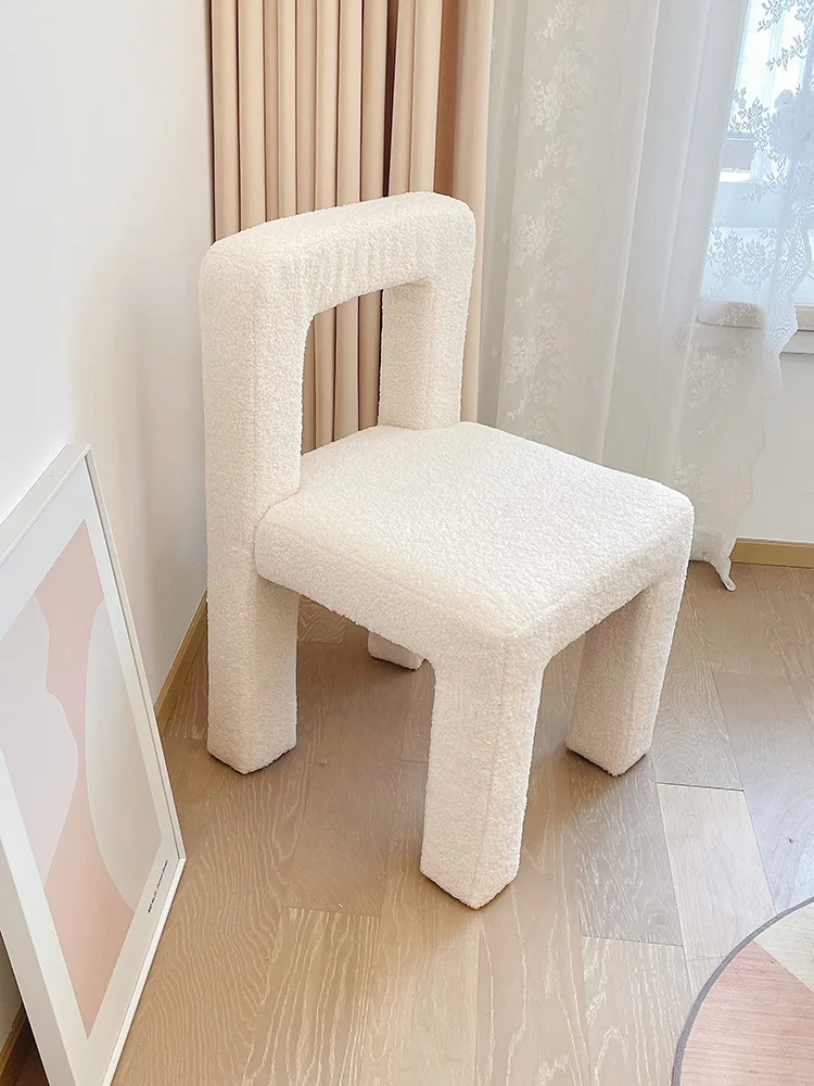 Кофейные стулья со спинкой из цельного дерева в скандинавском стиле, мебель для гостиной, Кашемировый обеденный стул, простые легкие Роскошные Фланелевые стулья для макияжа Изображение 5